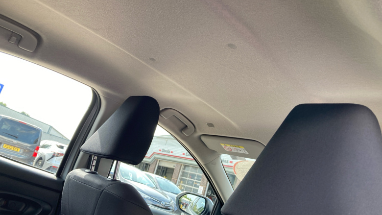 Toyota Yaris 1.5 Hybrid Icon 5dr CVT Hybrid Hatchback